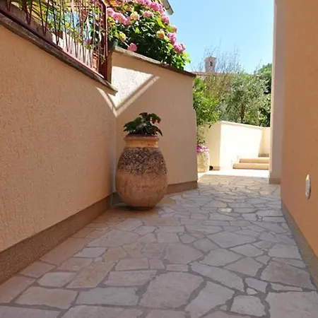 Ondina Apartment