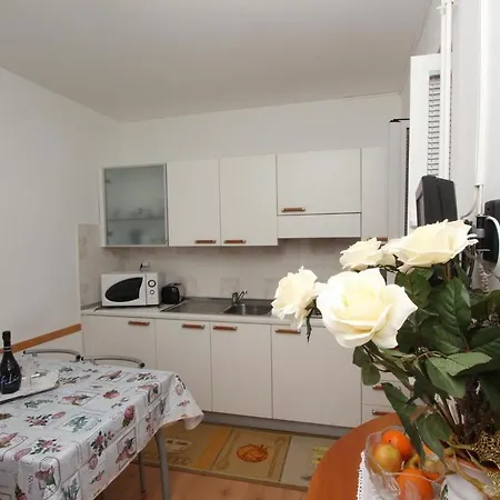 Ondina Apartment *