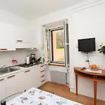 Ondina דירה רוביני